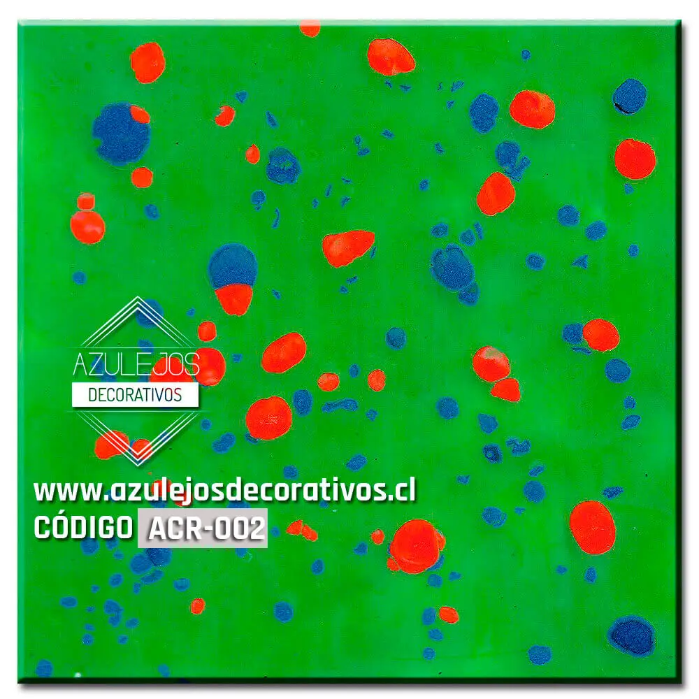 Verde con cristales rojo y azul